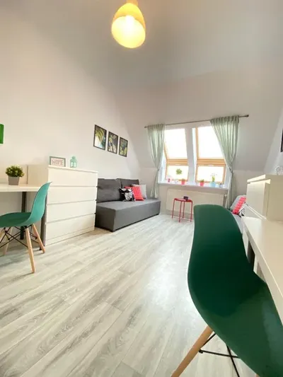 Duzy pokój ul.Traugutta /Zielone Arkady/ - miniatura 4