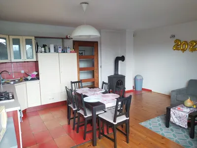 Duży pokój w 3 pokojowym mieszkaniu na Ligocie - miniatura 4