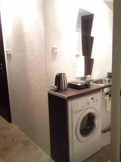 [ul. Rojna 32] - Pokój 8m2 (1os) + 32" LED TV + WiFi [Kaucja 300 PLN] - miniatura 5