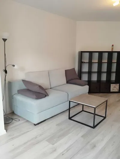 Komfortowe 41 m² po remoncie - miniatura 2