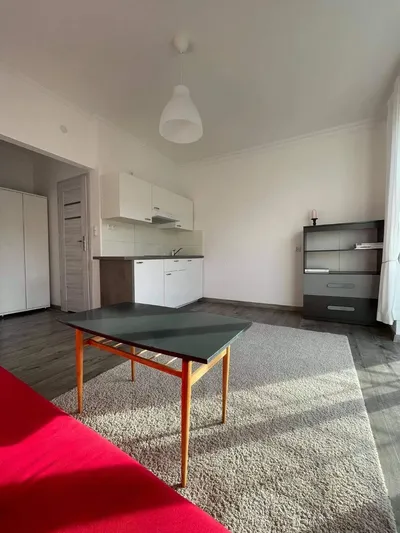 Do wynajęcia kawalerka centrum Szczecina przy Plac Lotników - miniatura 2