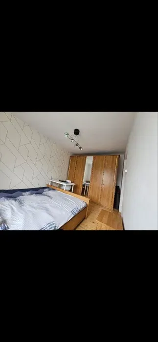 Pokój dla 1 osoby + miejsce parkingowe pod blokiem - miniatura 2