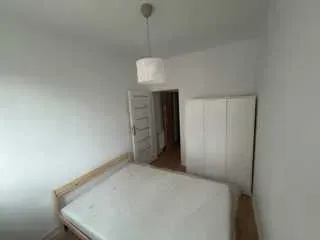 40m2 2 pokoje wyremontowane , odnowione Toruń Bydgoskie Przedmieście dostępne od zaraz - miniatura 3