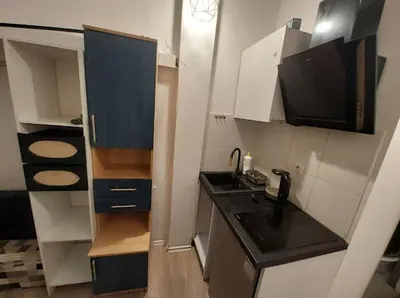 Sypialnia w mieszkaniu dwuosobowym w Krakowie - miniatura 5