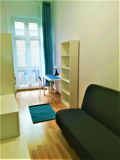 Pokój 1 -osobowy z balkonem ul. Polna Poznań Centrum - miniatura 2