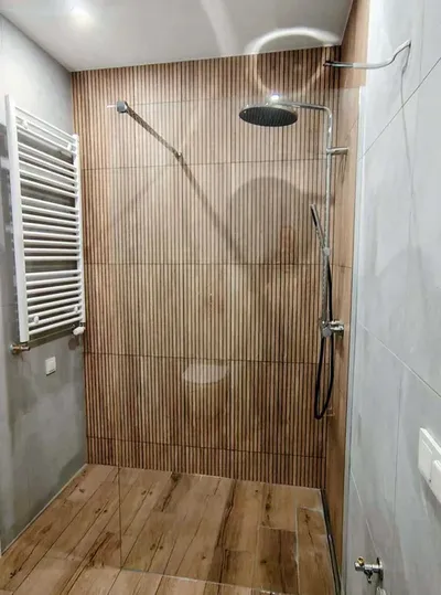 Nowy apartamentowiec, PARTER, 2 pokoje, TARAS, OGRÓDEK, prywatne miejsce parkingowe - miniatura 3