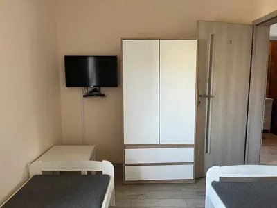 Pokoje x 2 Dół +3 Góra Mieszkanie Dwu Poziomowe na zamkniętym osiedlu - miniatura 2
