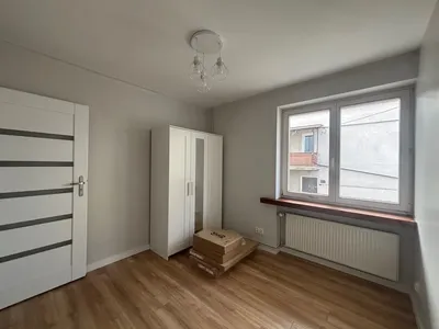 Wynajmę mieszkanie trzypokojowe róg Zemborzyckiej i Herberta - miniatura 4