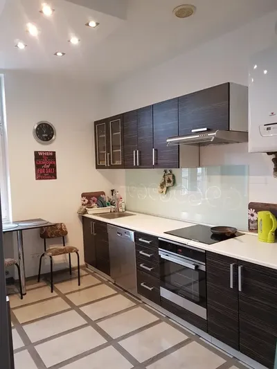 Uroczy pokój 1os w Centrum - miniatura 5
