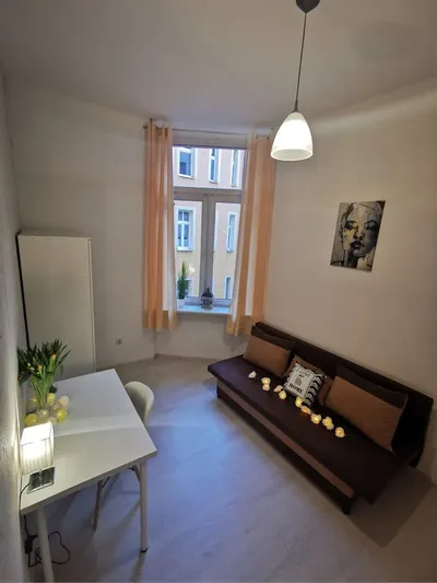 Pokój na wynajem. Centrum.. WiFi w cenie. JKJ rooms - miniatura 5