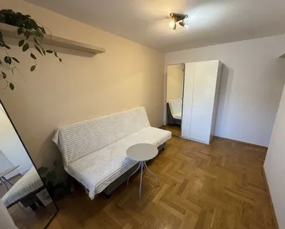 Do wynajęcia w pełni umeblowany pokój w 4-pokojowym mieszkaniu - miniatura 4
