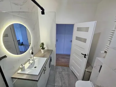 Nowoczesna kawalerka przy ul. Duńskiej – balkon, winda, świetna lokalizacja - miniatura 5