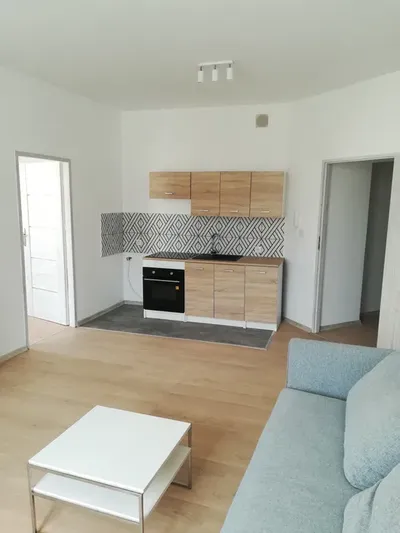 Bezczynszowe mieszkanie M3 w centrum 42 m, ul. Chrobrego -bezpośrednio - miniatura 2