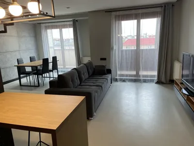Duże mieszkanie 2 poziomy+ 2 balkony/ garderoba/ garaż - miniatura 3