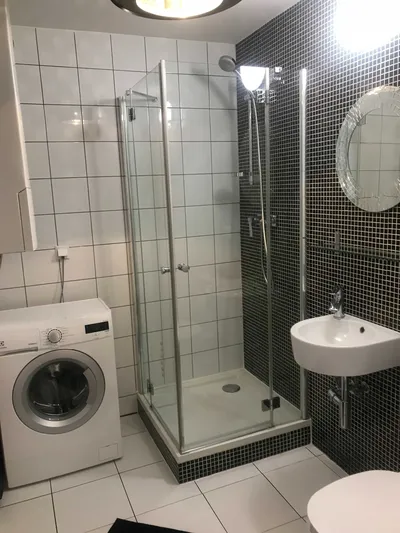 Wynajmę mieszkanie kawalerkę z antresola przy rondzie Wiatraczna - miniatura 5