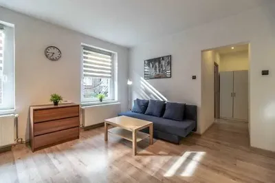 Do wynajęcia jasne 2 pokoje, Jana Wyplera 1, BRAK PROWIZJI - miniatura 2