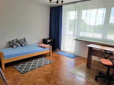 Przytulny pokój z balkonem dla studenta, stażysty, absolwenta - czeka!
