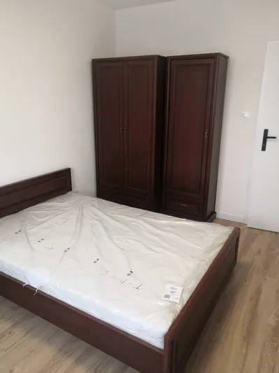 Wynajmę dwupokojowe mieszkanie. Wynajem okazjonalny. - miniatura 2
