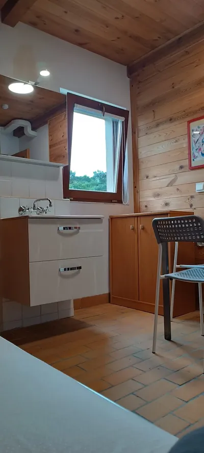 Pokój jednoosobowy - miniatura 3