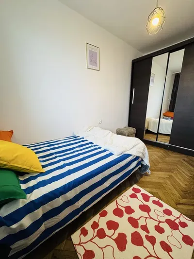 Pokój od zaraz , Wola Śródmieście . Jedynie 3 pokoje w mieszkaniu - miniatura 2