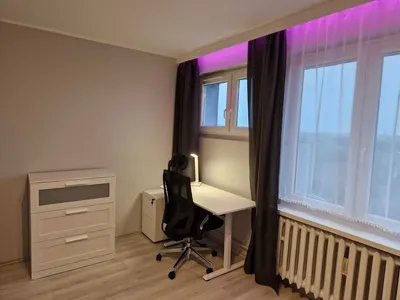 Duży pokój 16m2, TV, centrum - wynajem! Poznań Rataje - os. Piastowskie 61 - miniatura 3
