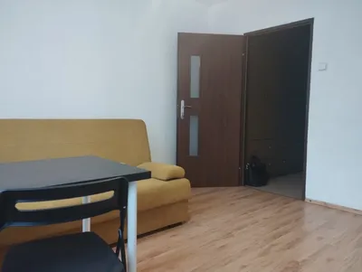 Pokój w mieszkainiu 4-pokojowym Os. Łokietka - miniatura 3