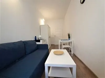 Do wynajęcia pokój dla kobiety ul. 3 Maja 38 Katowice