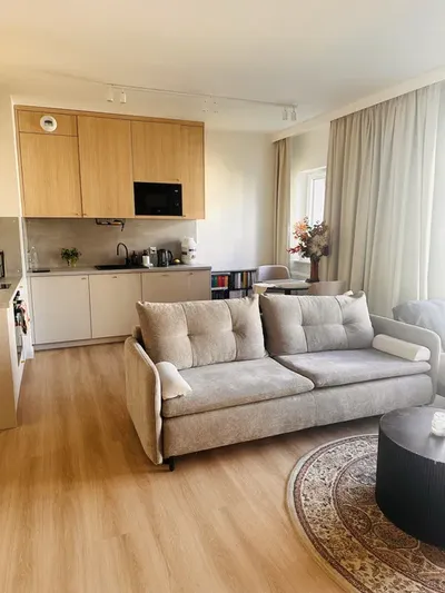 | Bohema | 2 pokoje | Metro Szwedzka 4 min | Balkon | 43 m² | dłuższy wynajem |