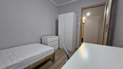 Pokój z BALKONEM | Po remoncie | Morena | Warneńska | Super lokalizacja! 200 m tramwaj - miniatura 3