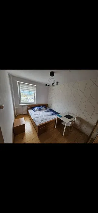 Pokój dla 1 osoby + miejsce parkingowe pod blokiem