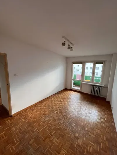 2 pokoje | 37m² | Balkon | Rataje os. Jagiellońskie | Blisko centrum - miniatura 3