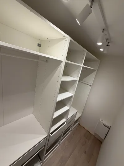 Nowoczesne, artystyczne mieszkanie 50m² + schowek 20m² - miniatura 2