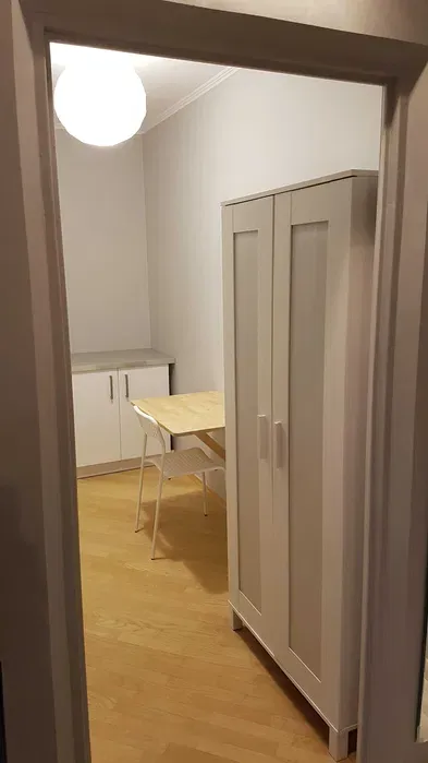 Metro Wilanowska - Mokotów - pokój ul. Smoluchowskiego - miniatura 3