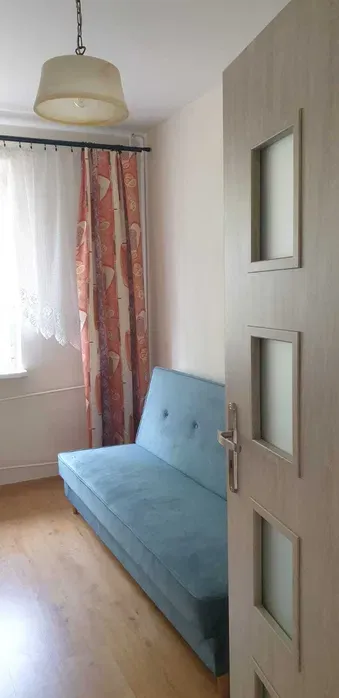 Jednoosobowy pokój do wynajęcia na ul. Popiełuszki 7 - miniatura 2