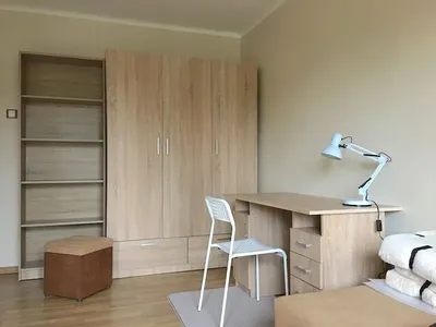 Duży pokój dwuosobowy z balkonem. Politechnika, Piastów. 700zl/osobę. - miniatura 2