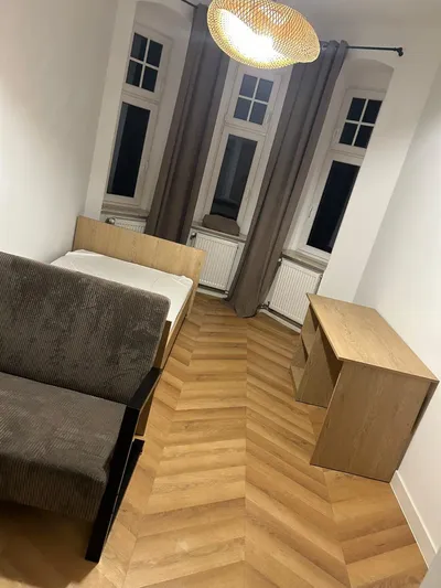 Pokoje do wynajęcia ul. Wybrzeże L. Pasteura - miniatura 2