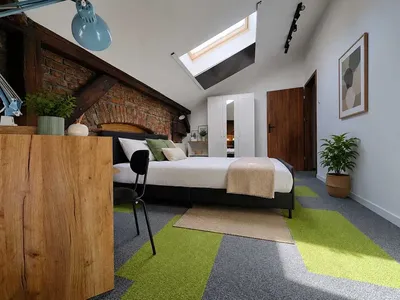 DUŻY pokój dwuosobowy lub jedynka lux - ścisłe centrum duże łóżko