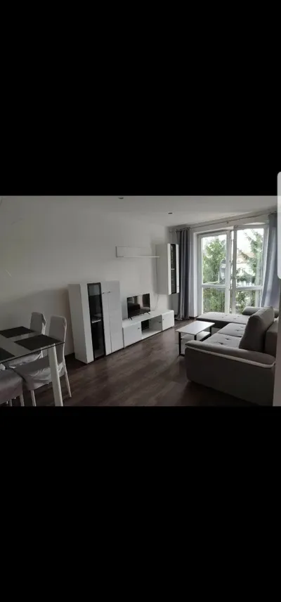 Mieszkanie na wynajem ścisłe centrum - miniatura 2