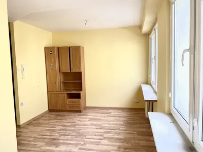Trzypokojowe mieszkanie bez mebli, chętnie na dłużej, Róży Wiatrów - miniatura 2