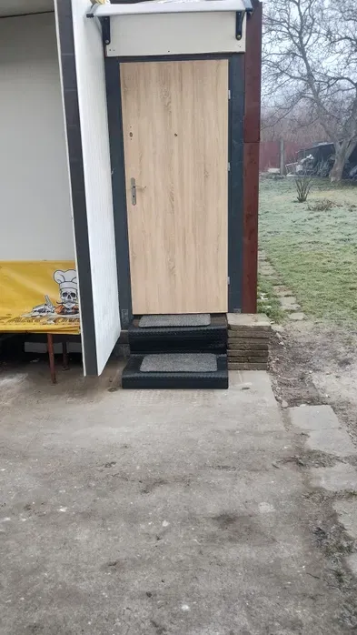 Wynajmę mieszkanie 20m w ocieplonym kontenerze . - miniatura 5