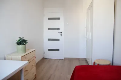 Girls only rooms for rent /// pokoje na wynajem / Gocław - miniatura 2