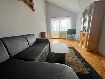 Warszewo, 3 pokoje z antresolą 62m2, po remoncie, zielona i spokojna okolica - miniatura 2