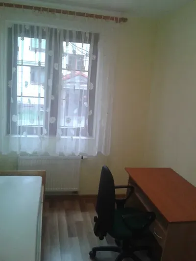 Pokój z balkonem, nowy blok. Dla kobiet. - miniatura 3