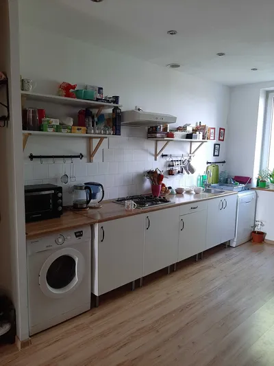 Wygodny, umeblowany pokój od maja - miniatura 3