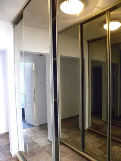 Pokój dla spokojnej osoby pracującej, blisko Poznań Plaza/Комната для спокойного работающего человека, недалеко от Poznań Plaza - miniatura 3