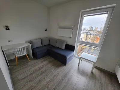 Wynajmę pokój młodej kobiecie Łódź Śródmieście - miniatura 2