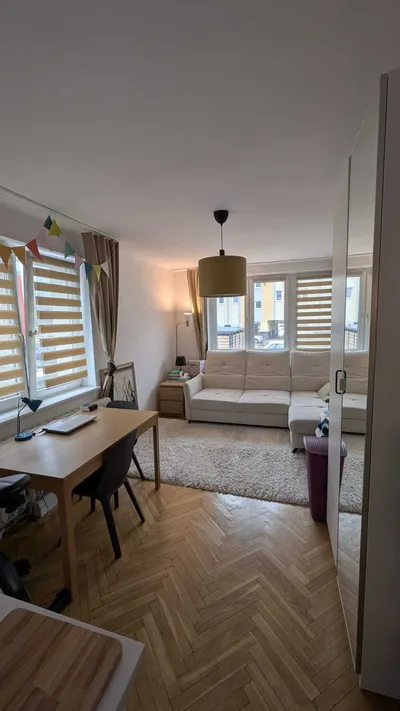 Wynajmę pokój dla młodej osoby studiującej/pracującej - miniatura 2