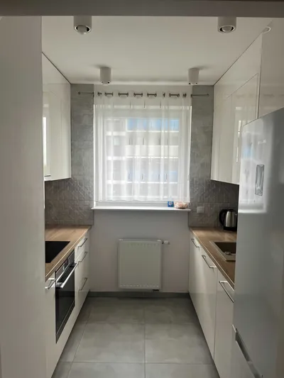 Mieszkanie 44m2 2 niezależne pokoje, 4p, Bochenka 12B garaż, duży balkon z pięknym widokiem - miniatura 4
