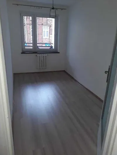Mieszkanie na wynajem blisko centrum - miniatura 2