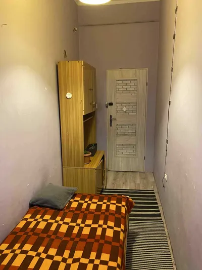 Wynajmę pokój jednoosobowy ok. 7 m² w mieszkaniu 4-pokojowym - miniatura 2